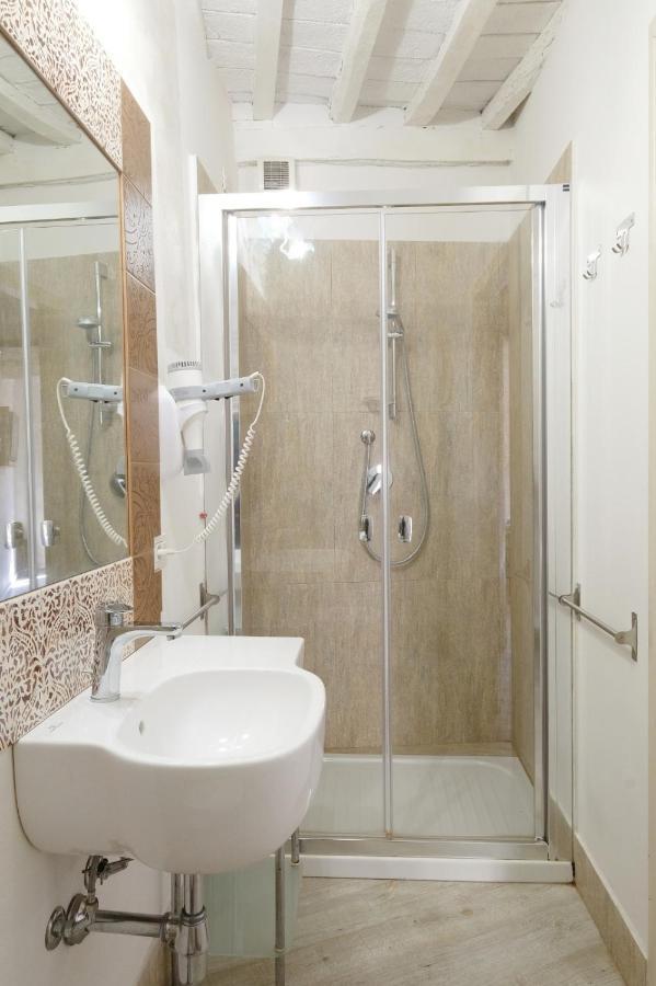 לוקה La Boheme Suite With Ac And Wifi מראה חיצוני תמונה